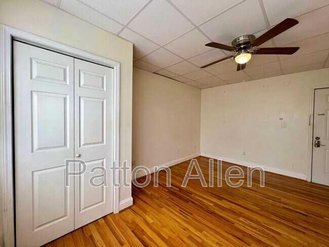 Building Photo - 43 Ravenscroft Dr