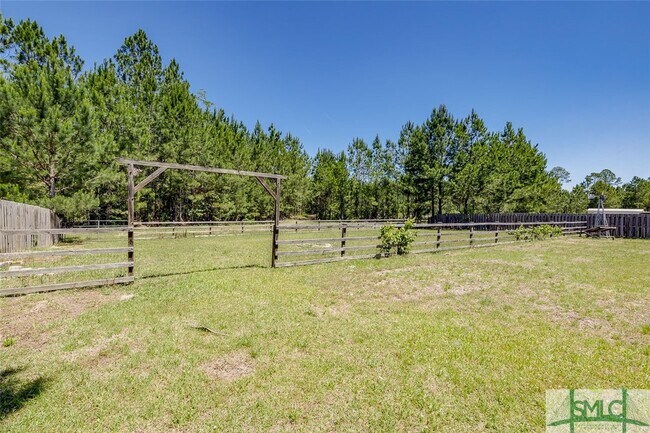 Building Photo - 140 Abigail Cir