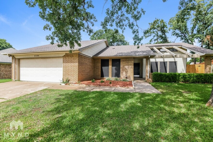 Primary Photo - 5104 Red River Dr