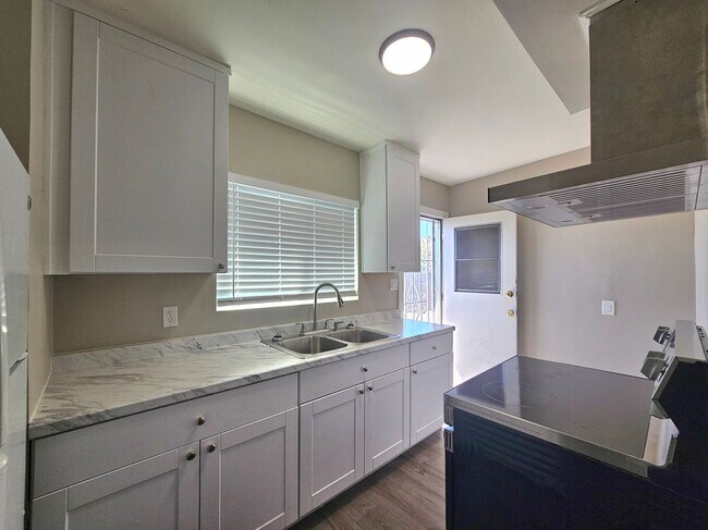 Building Photo - 24185 Sunnymead Boulevard