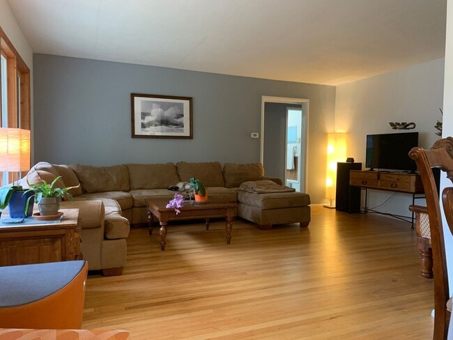 Building Photo - COMING SOON!!