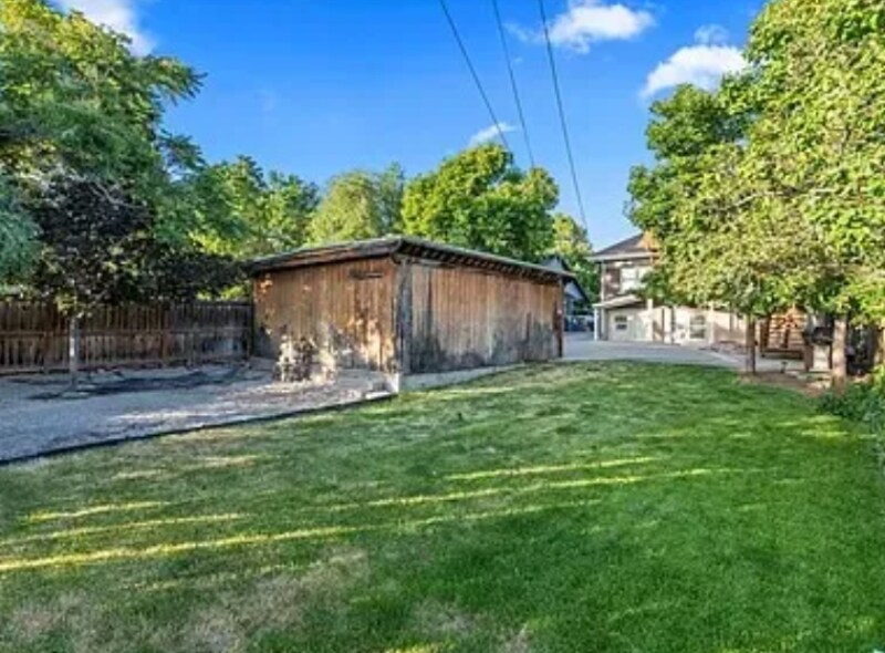 Building Photo - 460 S 1200 E