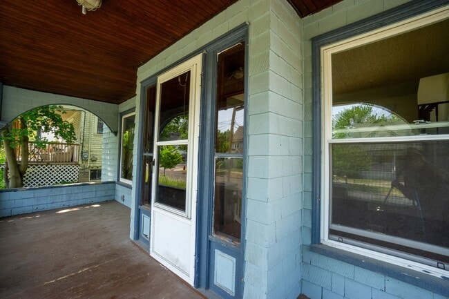 Building Photo - Single Family Home Available 6/1/26