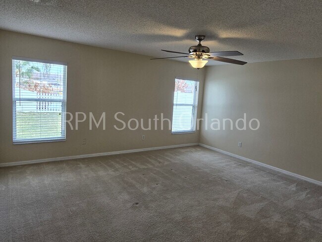 Building Photo - Southchase