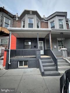 Primary Photo - 653 E Thayer St
