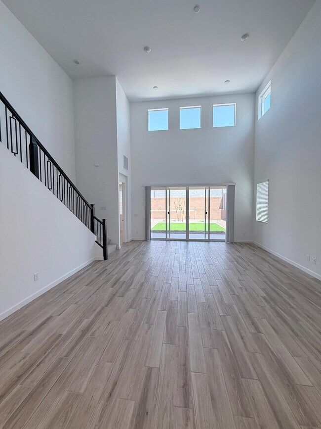 Building Photo - 6988 W Buckhorn Trail
