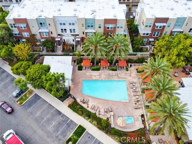 Building Photo - 15 Vantis Dr