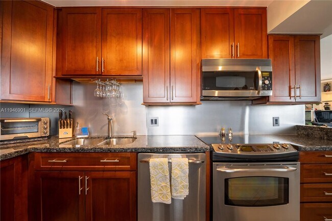 Building Photo - 100 Ocean Trail Way