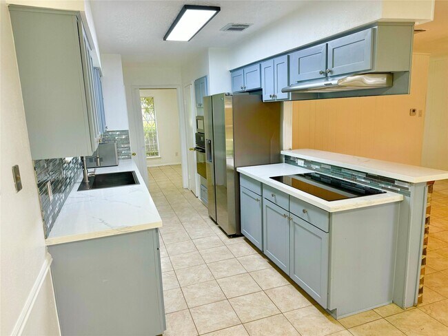 Building Photo - 7015 Pyron Way