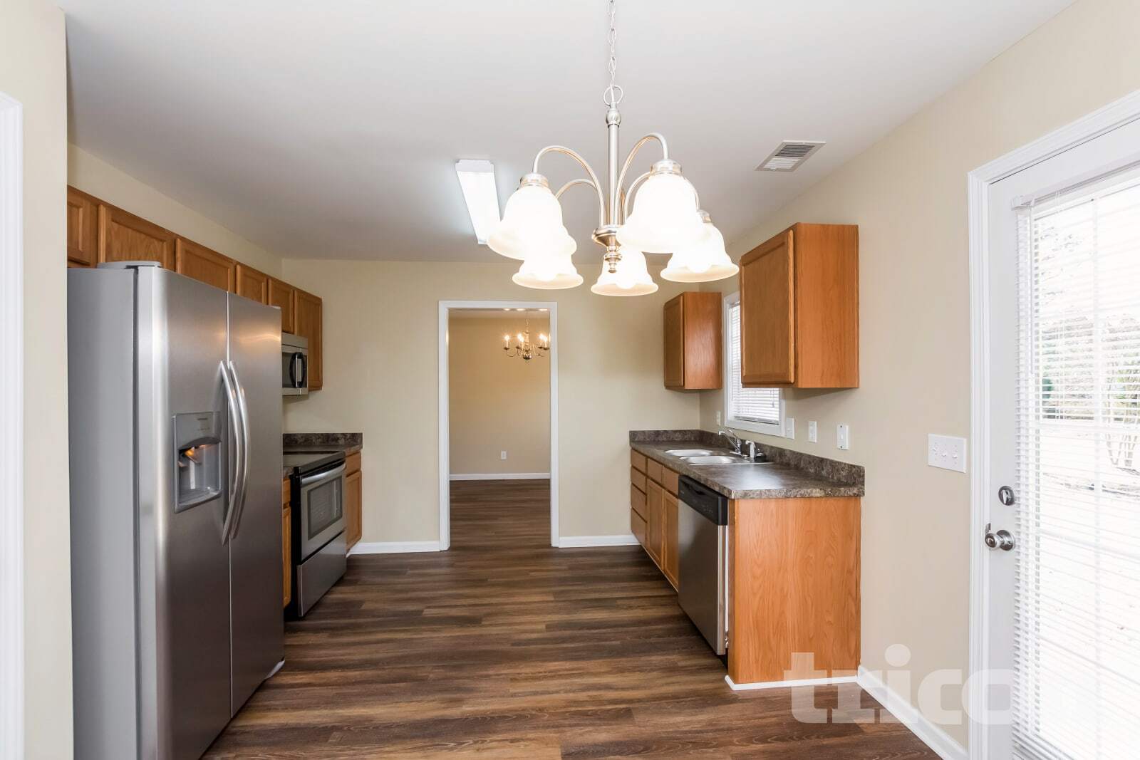 Building Photo - 403 Parkstone Ct