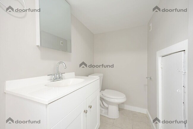 Building Photo - 4 Balloon Landing