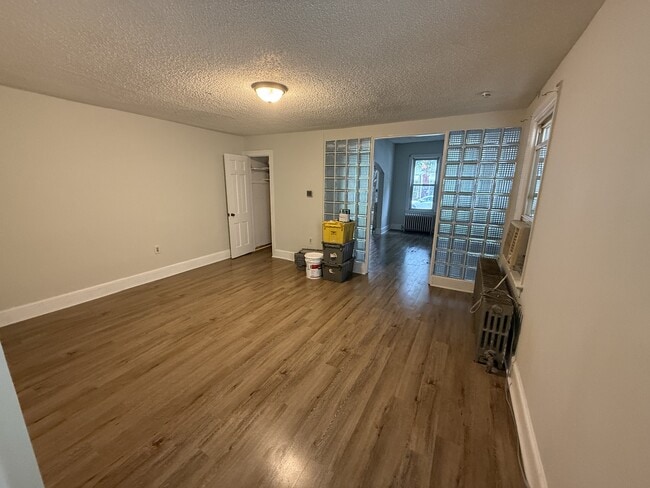 Building Photo - 138 Mott St