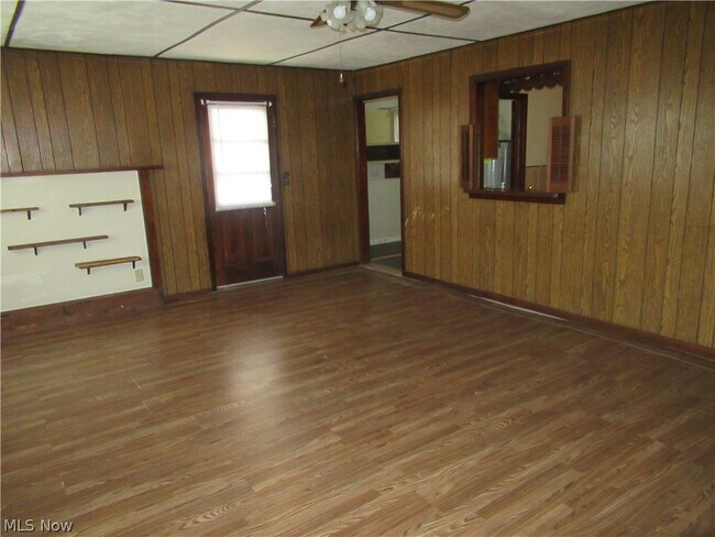 Building Photo - 7594 Southland Rd