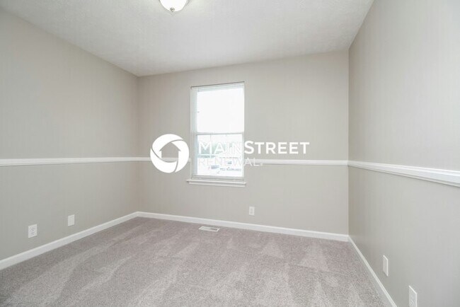 Building Photo - 3 Bedroom Pet-Friendly Home in Nashville, TN with Main Street Renewal