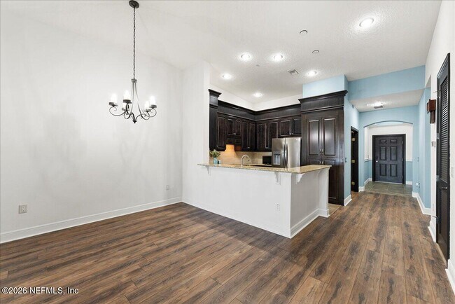 Building Photo - 115 Riverview Bend S