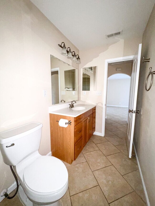 Building Photo - A Beautiful 2 Bedroom Home with Office and 2 Bonus Room