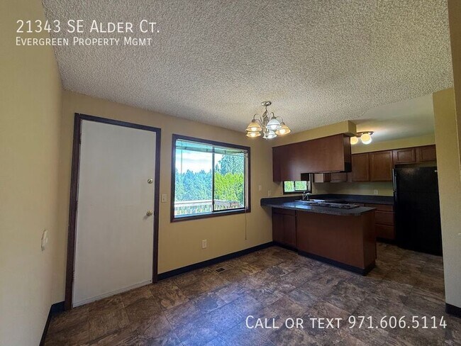 Building Photo - 21343 SE Alder Ct