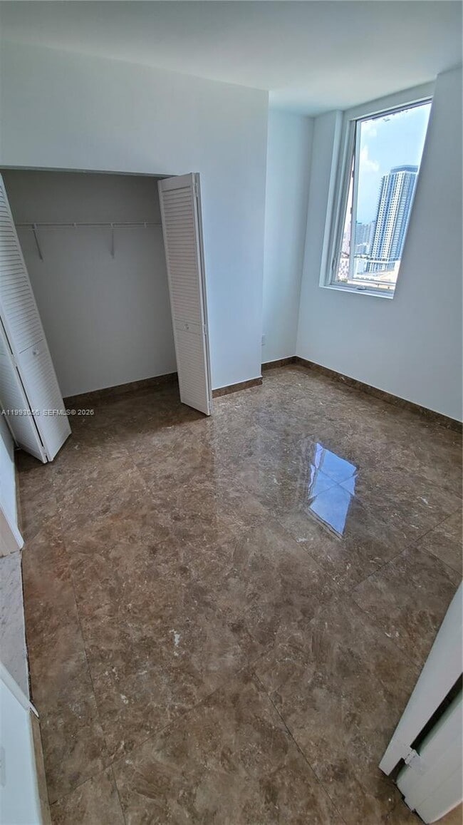 Building Photo - 253 NE 2nd St