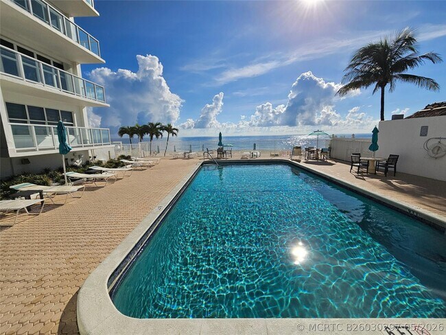 Building Photo - 3750 Galt Ocean Dr