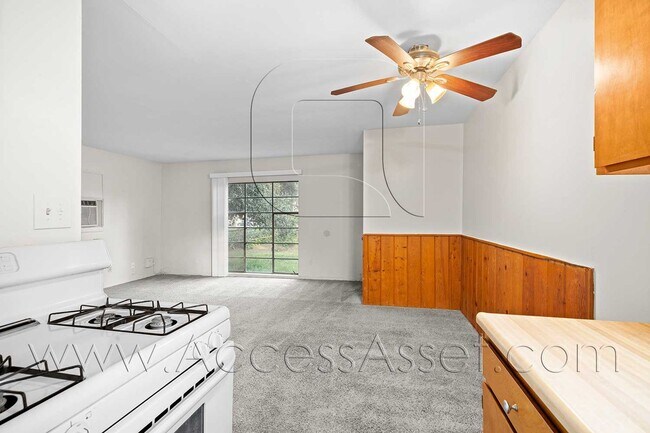 Building Photo - Comforting Charm 1 Bed / 1 Bath Home In Po...