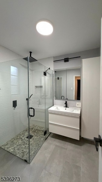 Building Photo - 48 Troy Dr