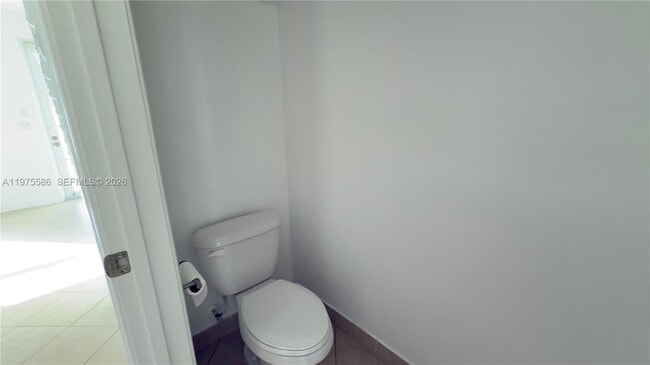 Building Photo - 1522 SW 147th Ter