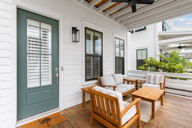 Building Photo - 1470 Mizzen Alley