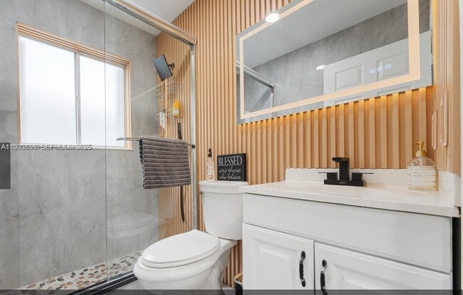 Building Photo - 14610 SW 145th Pl