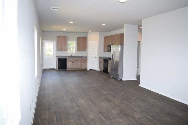 Building Photo - 5404 Lomasso Dr