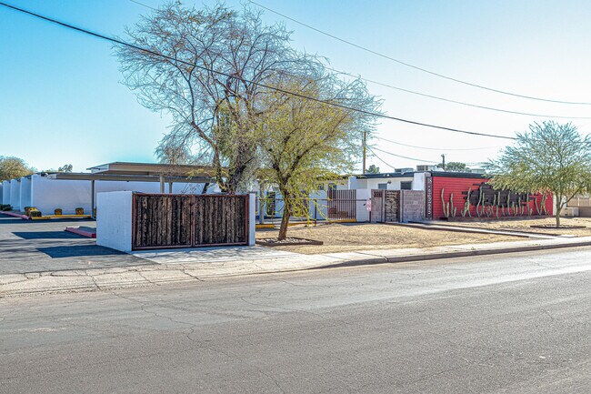 Building Photo - 3311 N 18th St
