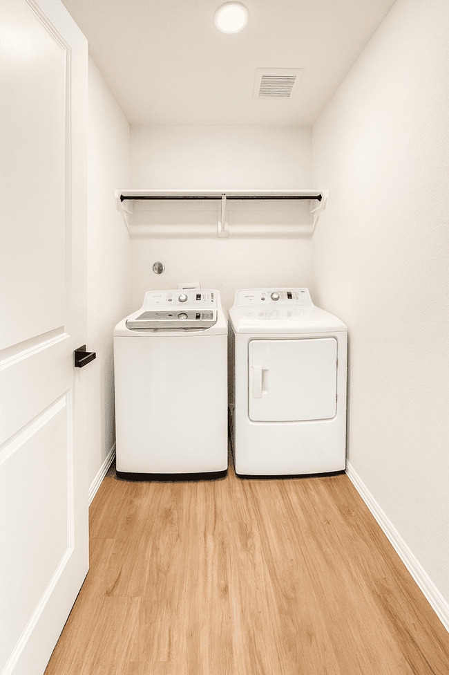 Building Photo - 9923 Archdale Spg Dr