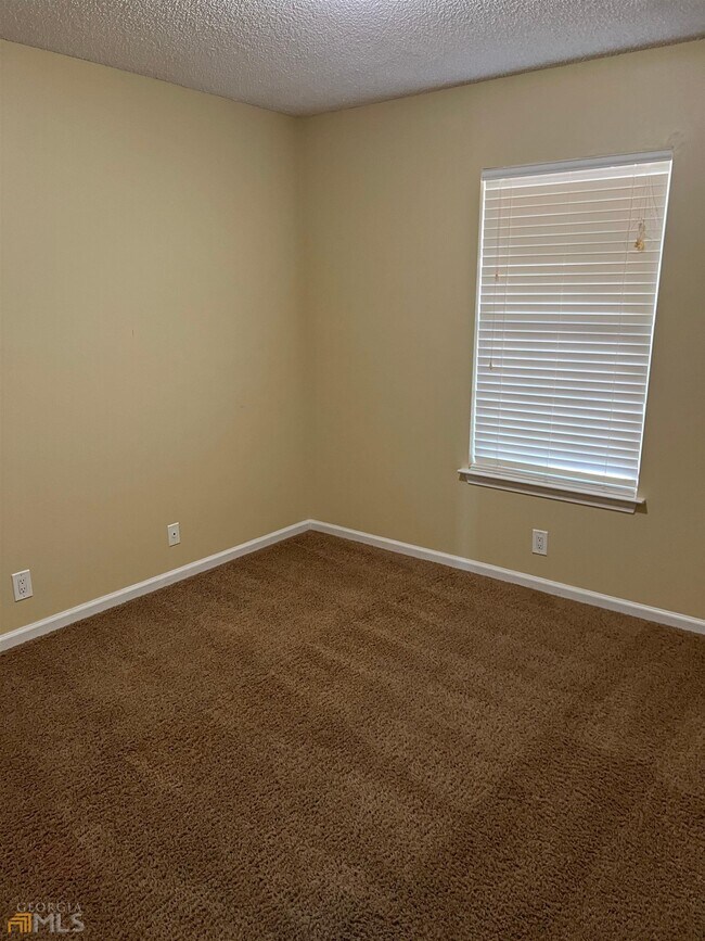 Building Photo - 602 Wild Grape Dr