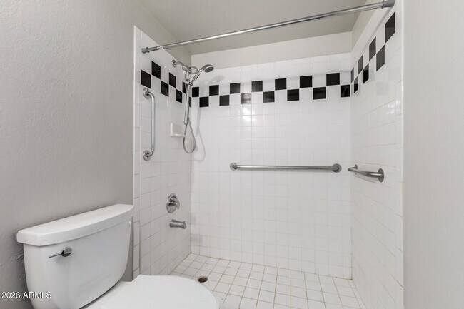 Building Photo - 15014 N 20th St