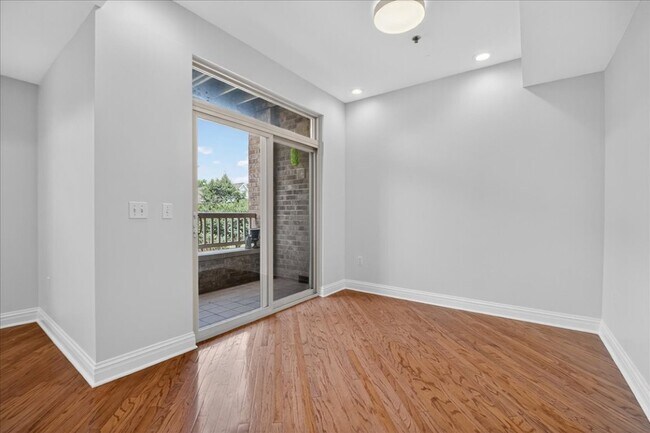 Building Photo - 500 North and South Rd