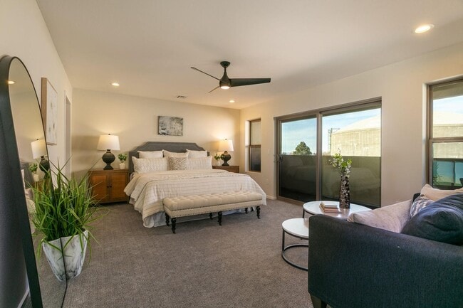 Building Photo - New Townhome in the Far NE Heights