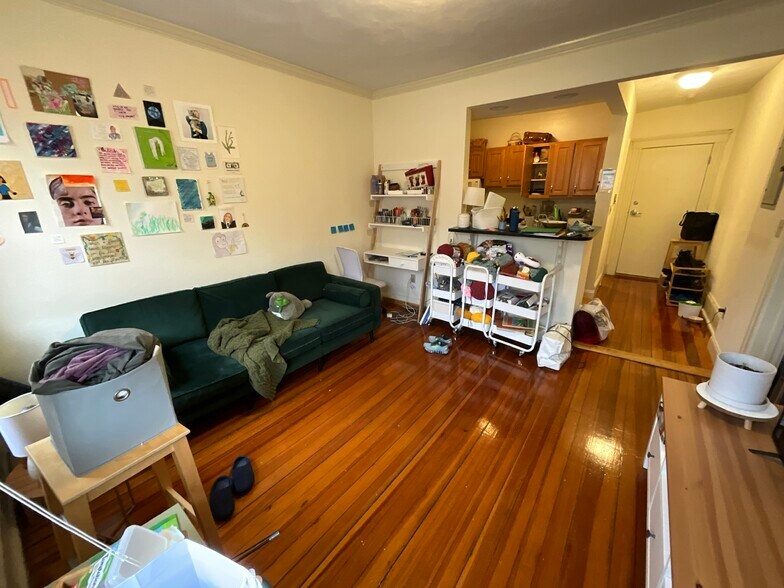 Primary Photo - 51 Queensberry St