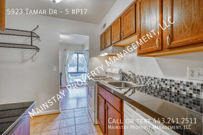 Building Photo - 5923 Tamar Dr