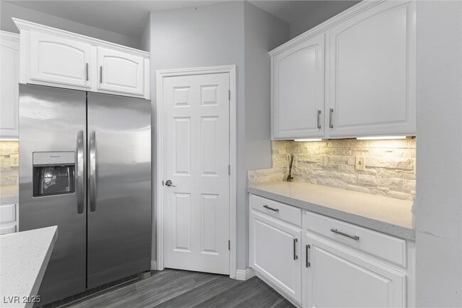 Building Photo - 2231 Desert Prairie St