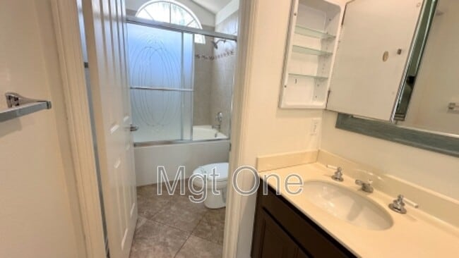 Building Photo - 1515 Elegante Ct