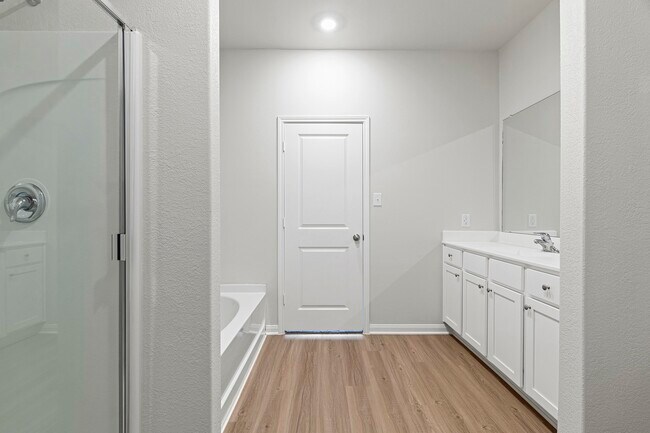 Building Photo - 1023 Rosewood Trl