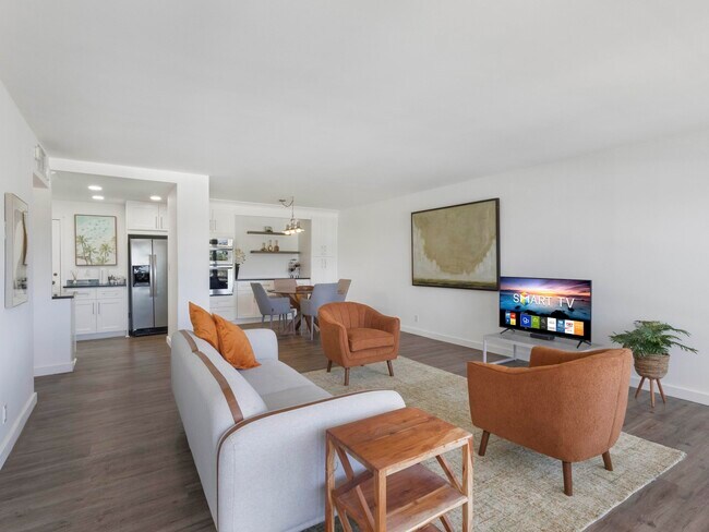 Building Photo - 111 N Pompano Beach Blvd