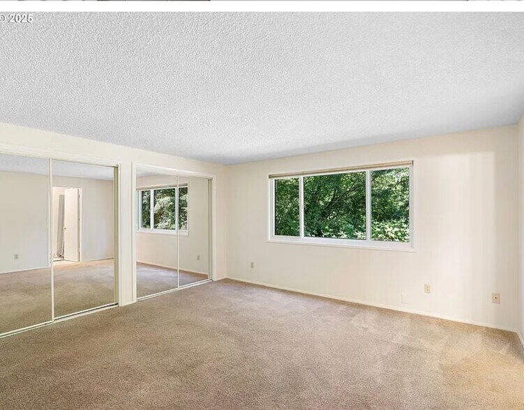 Building Photo - 7116 SW Murray Blvd