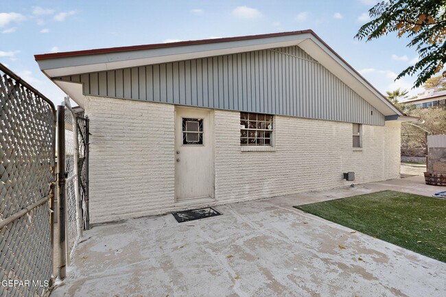 Building Photo - 1509 Lost Padre Mine Dr