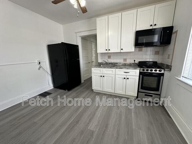 Building Photo - 431 Fremont St