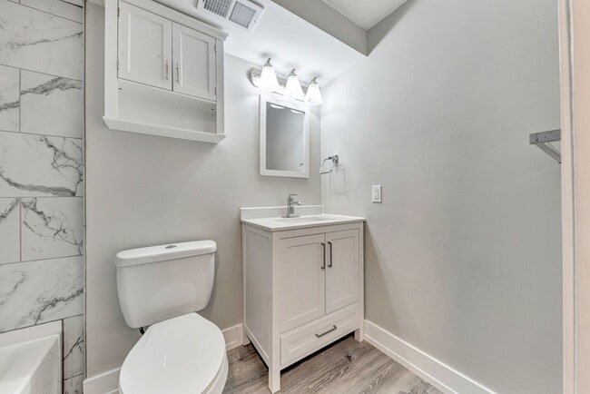 Building Photo - Welcome to your new condo in Walden Woods, located within the sought-after West Allegheny School ...