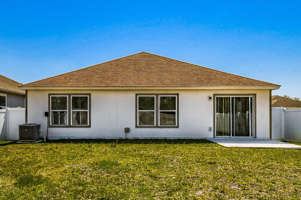 Building Photo - 7573 Sunnydale Ln