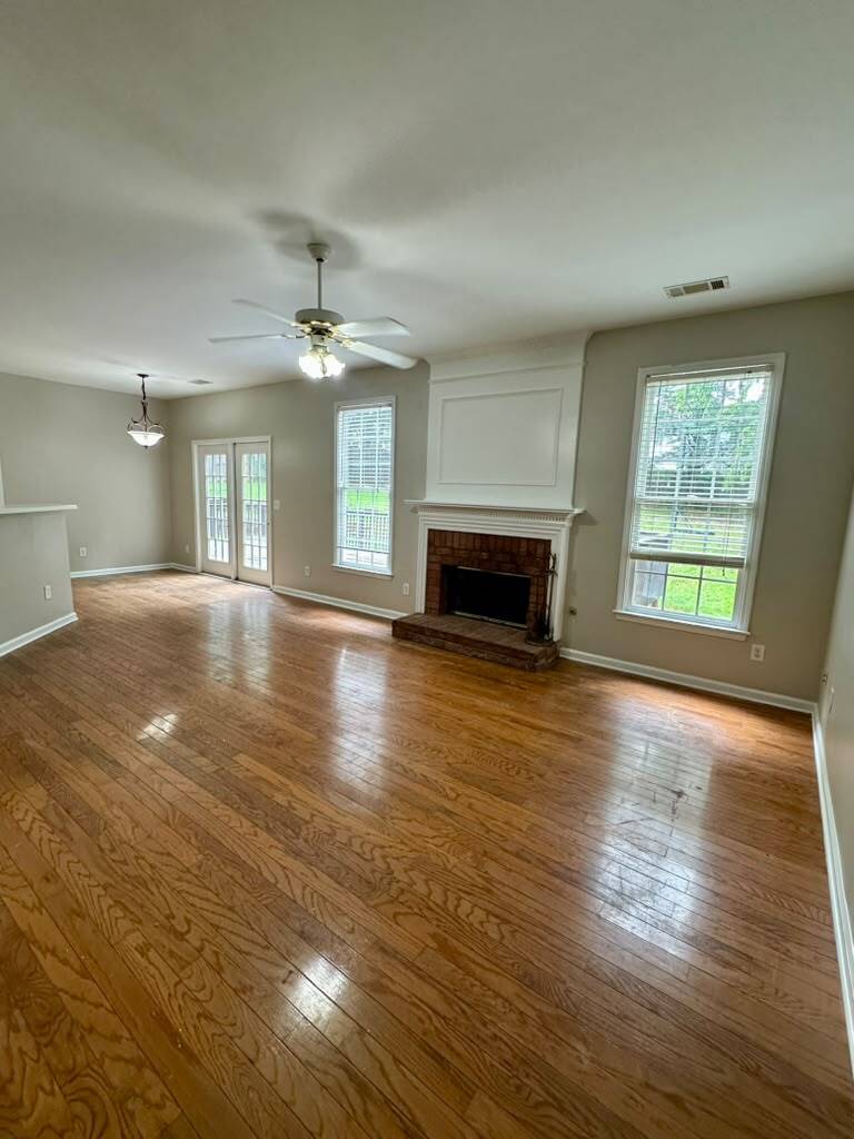 Building Photo - 1023 Tanners Point Dr