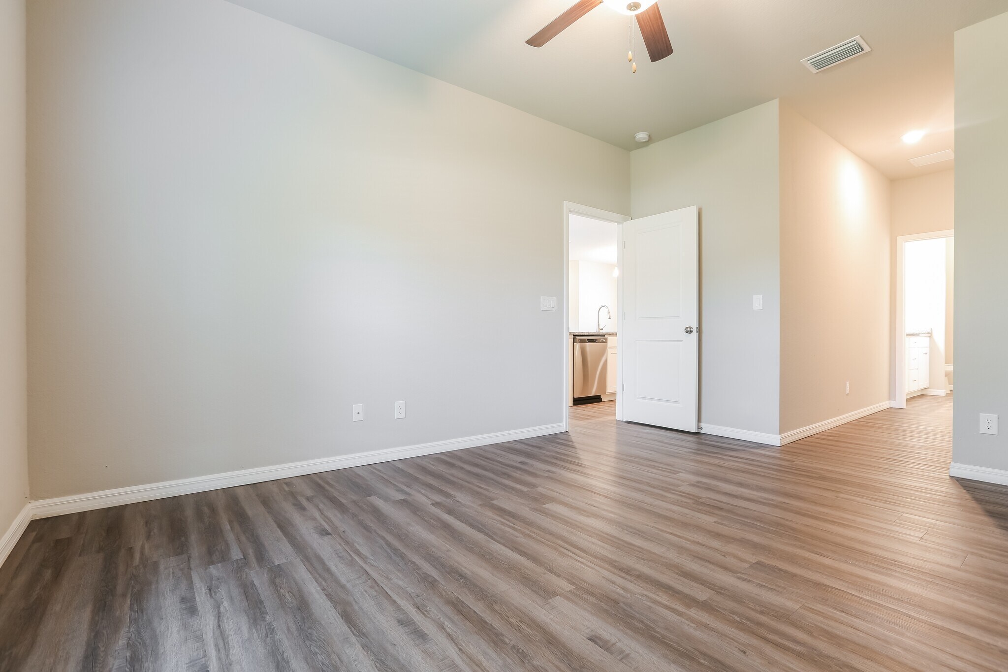 Building Photo - 3468 Colfax Ln