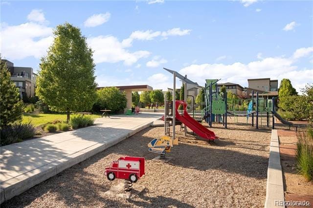 Building Photo - 6619 Mariposa Ct