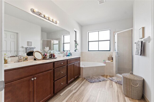 Building Photo - 25232 SW 117 Pl